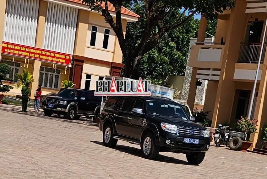 khai thác đất lậu...jpg