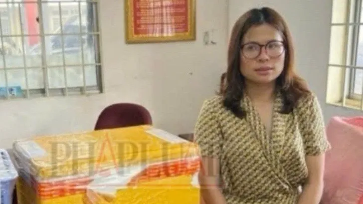 công chứng viên.jpg