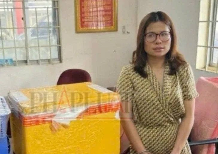 công chứng viên.jpg