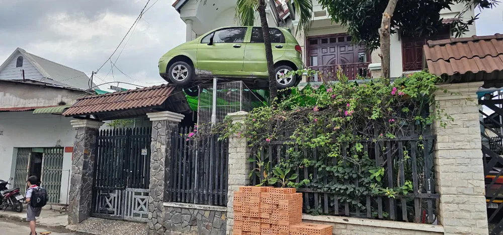 mái cổng nhà 2.jpg