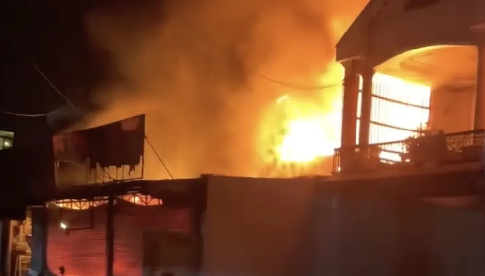 vụ cháy lớn 3.jpg