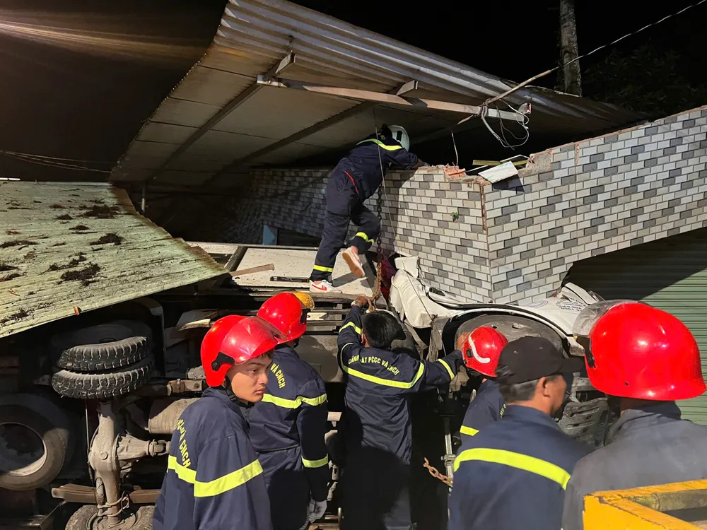 cảnh sát cứu hộ