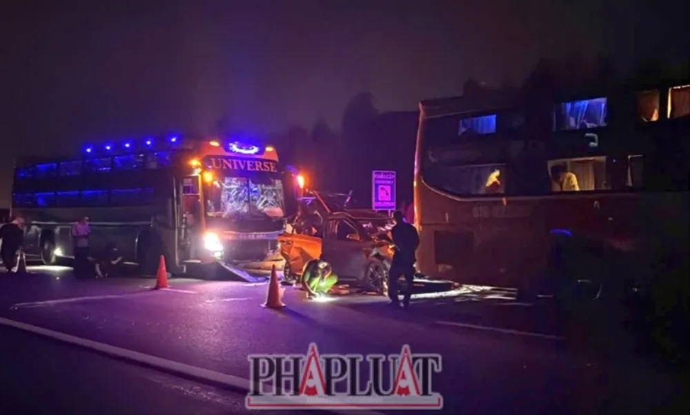 Tại nạn trên cao tốc .jpg