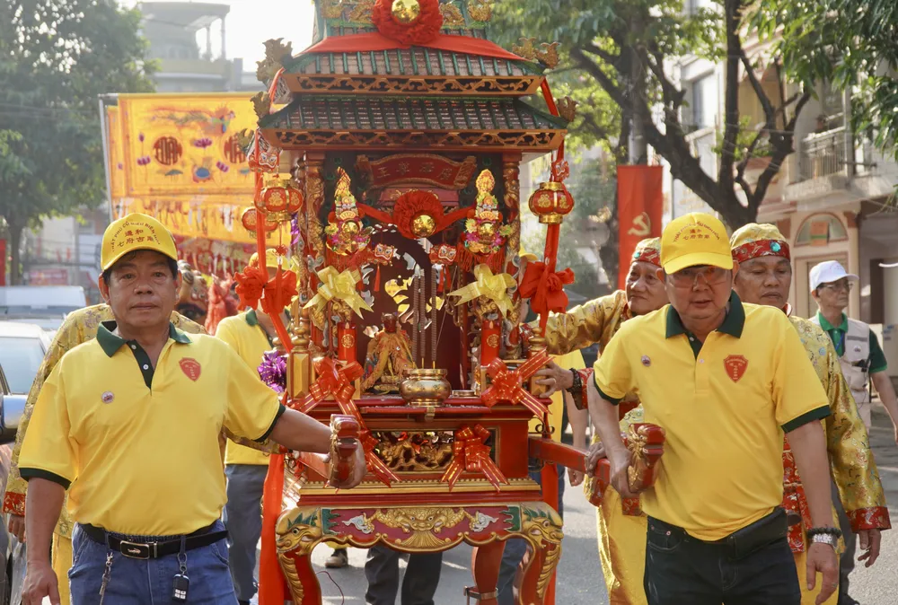 Lễ hội chùa ông 13.jpg