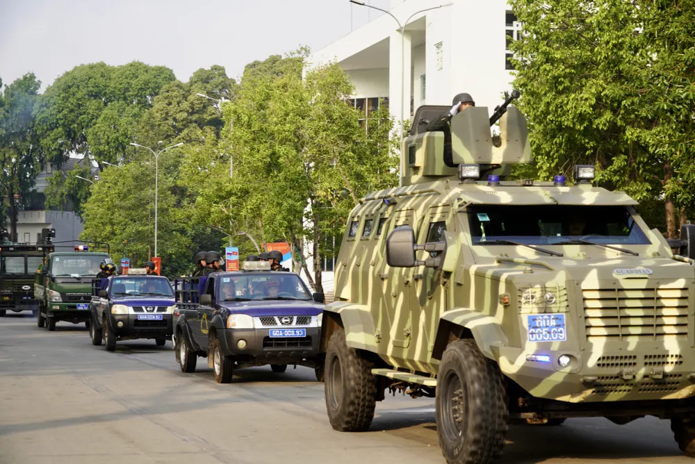 trấn áp tội phạm 12.jpg