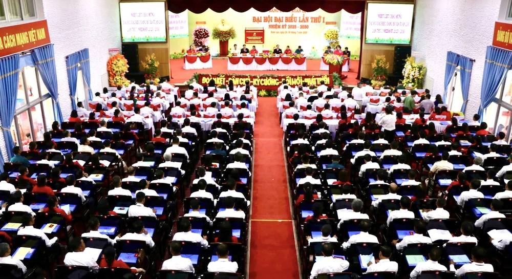 Trưởng ban nội chính 1.jpg