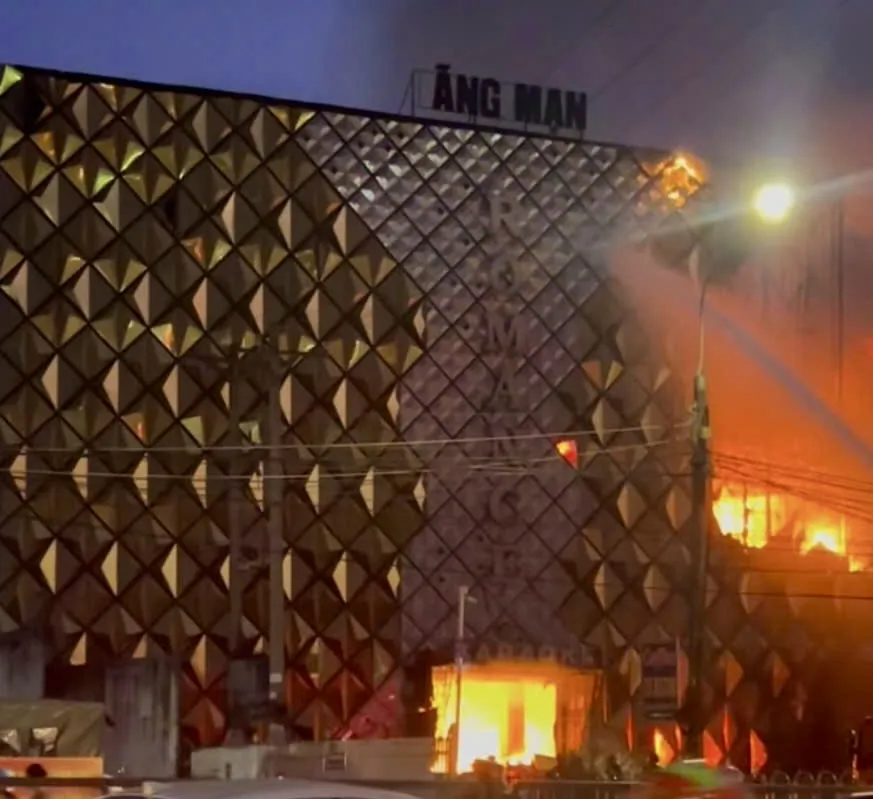 cháy quán bar 2.jpg