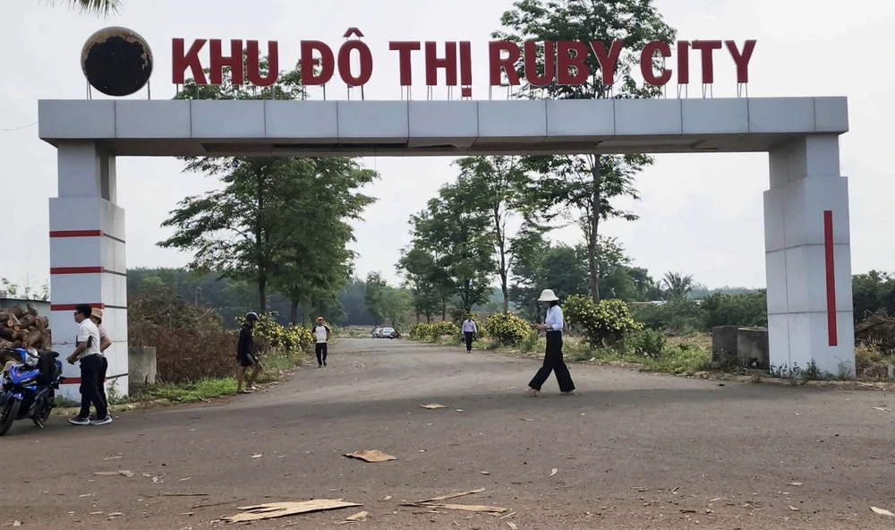 bất động sản 2.jpg