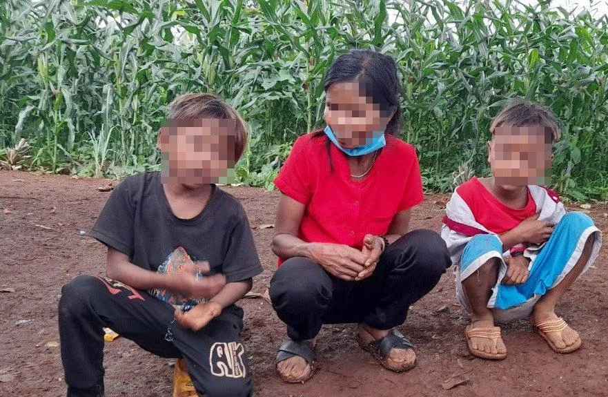 Bà ngoại Y Ngách Niê kể lại vụ việc Bà ngoại Y Ngách Niê kể lại vụ việc