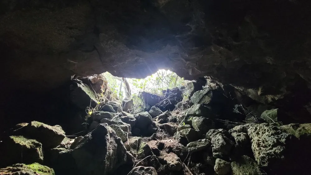 Một hang động vừa được phát hiện khu vực núi lửa Chư Bluk (Ảnh: VL) Một hang động vừa được phát hiện khu vực núi lửa Chư Bluk (Ảnh: VL)