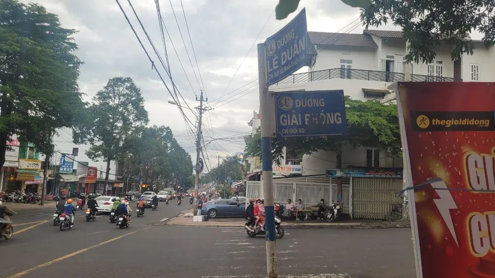 Đường Giải Phóng ở phường Tân Thành. Ảnh: VL Đường Giải Phóng ở phường Tân Thành. Ảnh: VL