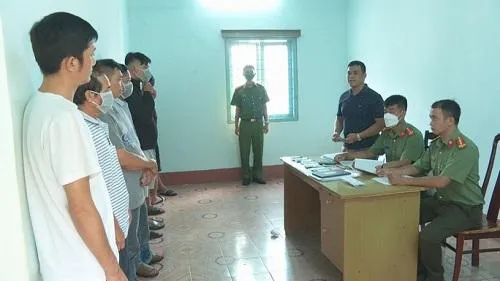 Công an tỉnh Đắk Lắk triệt xóa một vụ đánh bạc. Ảnh: Công an tỉnh Đắk Lắk Công an tỉnh Đắk Lắk triệt xóa một vụ đánh bạc. Ảnh: Công an tỉnh Đắk Lắk