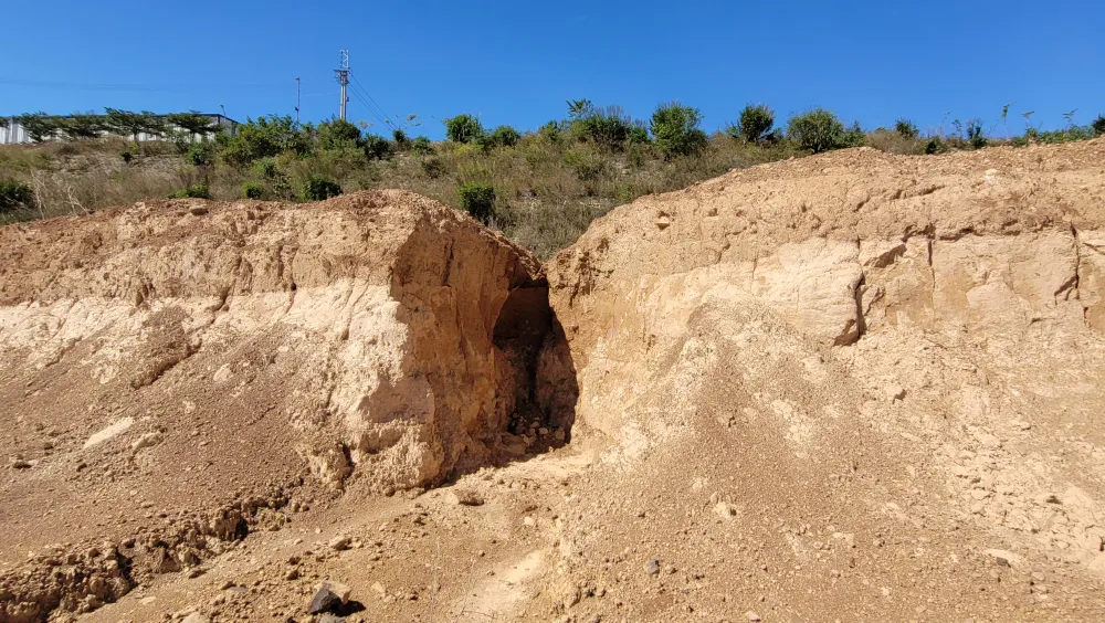 Một vị trí sạt lở khác ở dự án. Ảnh: VŨ LONG Một vị trí sạt lở khác ở dự án. Ảnh: VŨ LONG