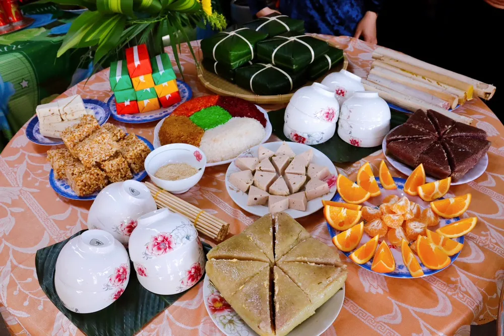 Những món ăn đặc sắc tại lễ hội. Ảnh: HC