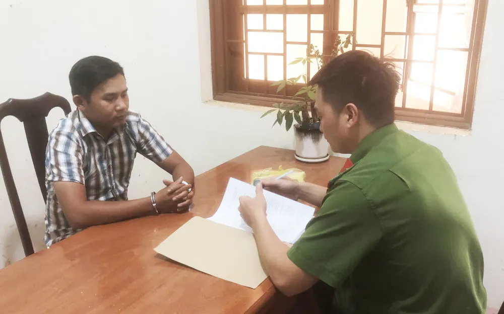 Lê Công Bắc tại cơ quan công an. Ảnh: MQ