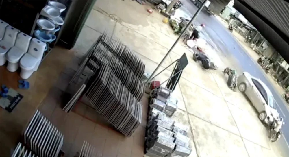 Hình ảnh vụ tai nạn. Ảnh cắt từ clip