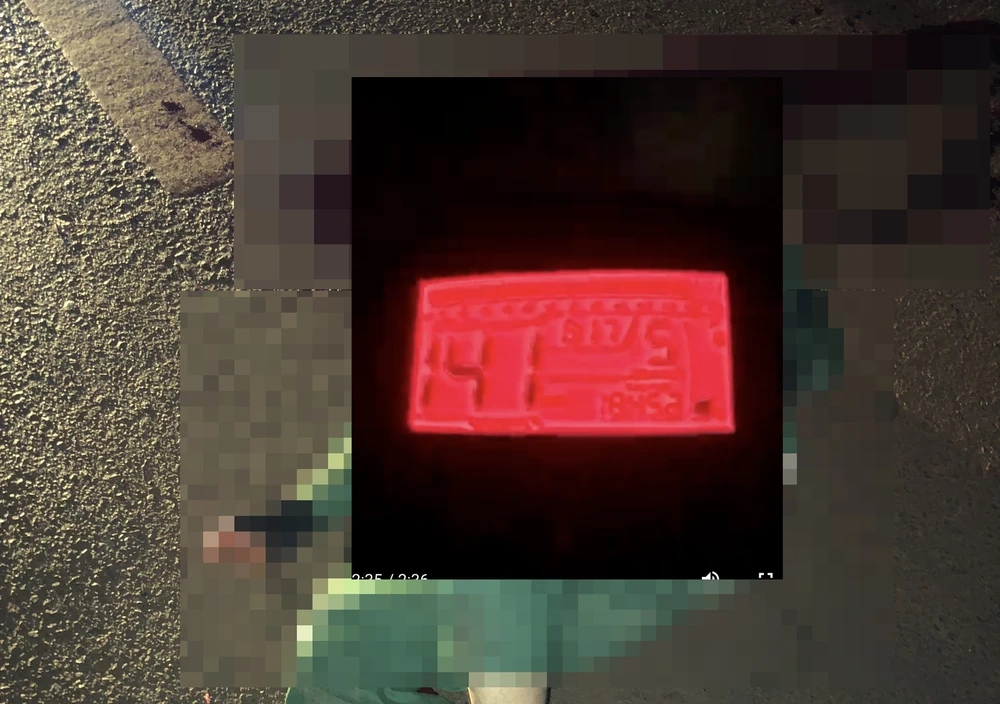 Hiện trường vụ tai nạn và clip nam thanh vừa chạy xe máy vừa quay clip. Ảnh người dân cung cấp