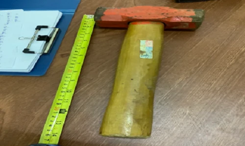 Hung khí dùng để gây án. Ảnh công an cung cấp