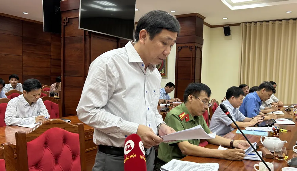 Ông Lê Đại Thắng trả lời các cơ quan báo chí. Ảnh: VŨ LONG Ông Lê Đại Thắng trả lời các cơ quan báo chí. Ảnh: VŨ LONG