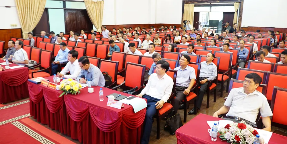 Lãnh đạo các sở ngành ở Đắk Nông tham gia hội nghị tập huấn báo chí. Ảnh: VŨ LONG Lãnh đạo các sở ngành ở Đắk Nông tham gia hội nghị tập huấn báo chí. Ảnh: VŨ LONG