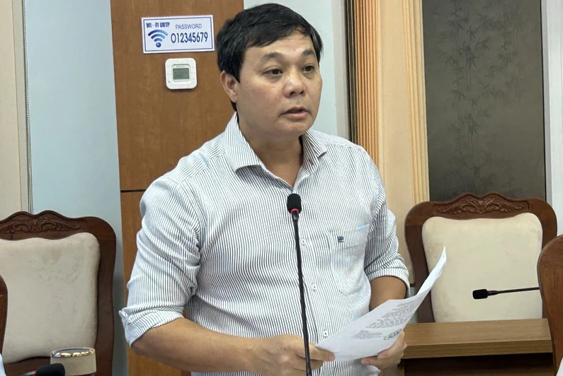 Ông Nguyễn Ngọc Lân trả lời câu hỏi của PV Pháp Luật TP.HCM. Ảnh: VŨ LONG