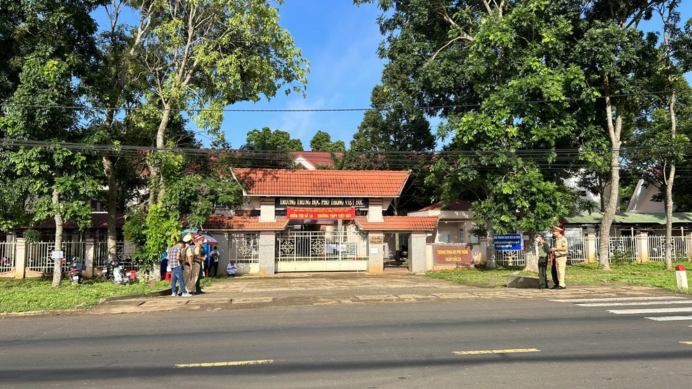 Điểm thi tại trường THPT Việt Đức, xã Ea Tiêu. Ảnh: VŨ LONG