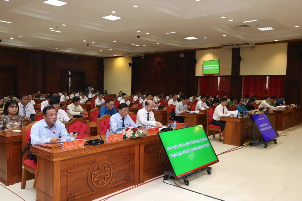 Các đại biểu tham dự kỳ họp. Ảnh: VL Các đại biểu tham dự kỳ họp. Ảnh: VL