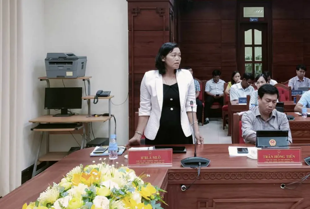 Bà H’blă Mlô, Phó bí thư thị ủy, Chủ tịch HĐND thị xã Buôn Hồ. Ảnh: VL Bà H’blă Mlô, Phó bí thư thị ủy, Chủ tịch HĐND thị xã Buôn Hồ. Ảnh: VL