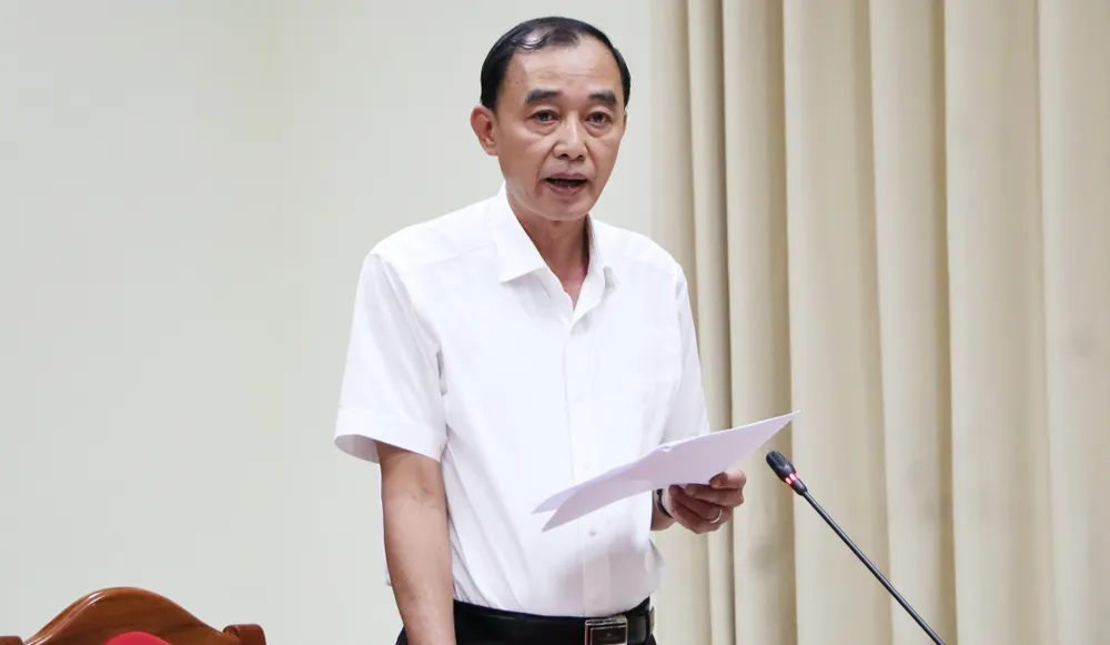 Ông Lưu Quốc Bảo cung cấp thông tin cho báo chí. Ảnh: TD ong-bao.jpg