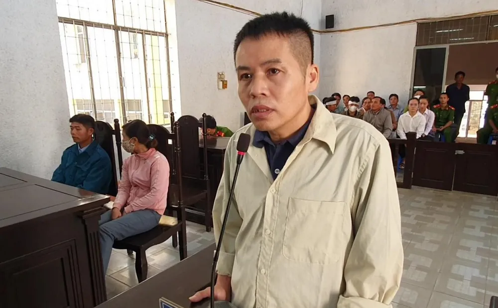 Trần Văn Nam tại phiên tòa sơ thẩm. Ảnh: AX Trần Văn Nam