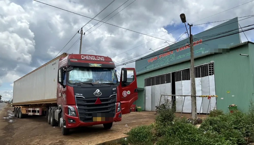 Kho thu mua nông sản của Công ty Vạn Phát Thành. Ảnh: VŨ LONG ông ty Vạn Phát Thành