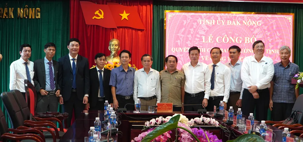 Toàn cảnh lễ công bố công tác cán bộ. Ảnh: HH toan-canh1.JPG