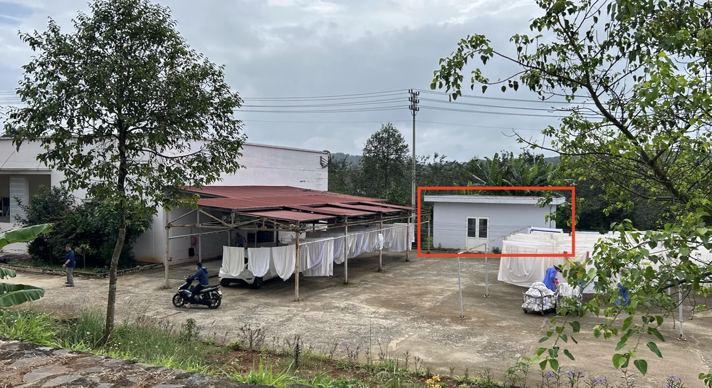 Nơi đặt máy xử lý rác thải y tế do Công ty AIC cung ứng. Ảnh: NGUYÊN VŨ thiết bị.png