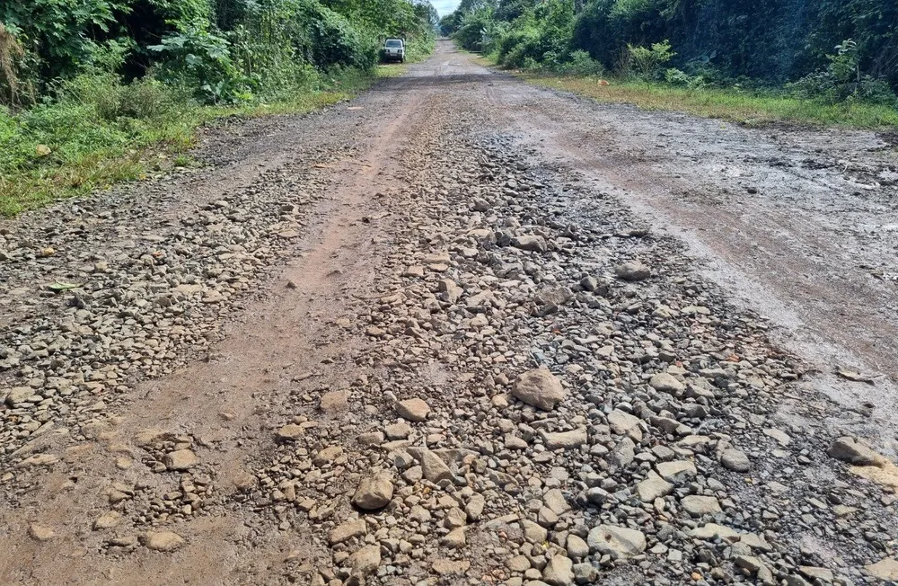 sân vận động.jpg