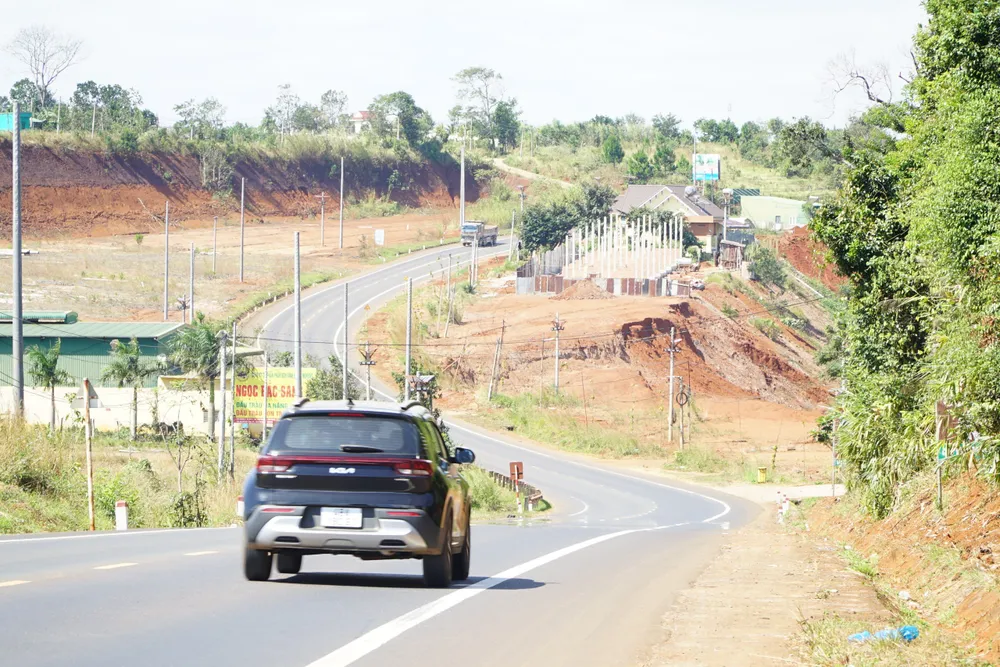 đất lấn chiếm.jpg