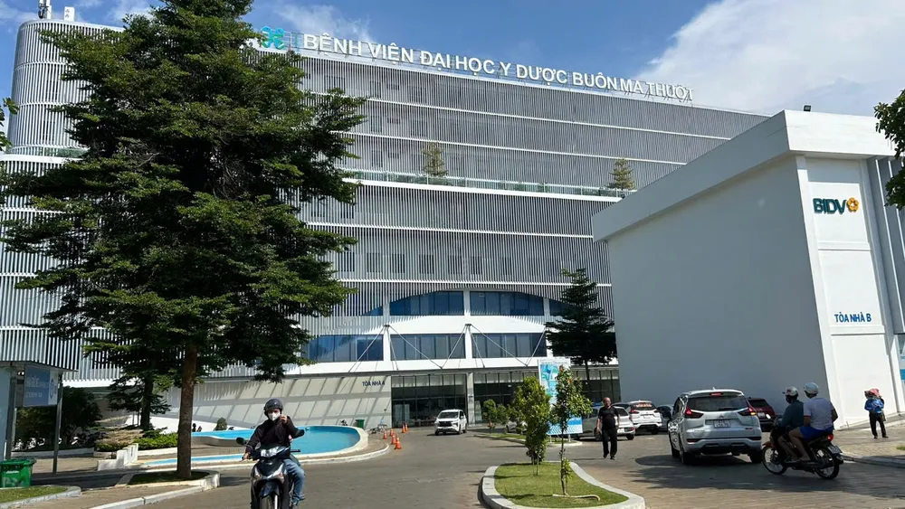 Bệnh viện Đại học y dược Buôn Ma Thuột, nơi xảy ra trường hợp tử vong sau can thiệp thay van động mạch chủ . Ảnh: VŨ LONG thay van động mạch chủ.jpg