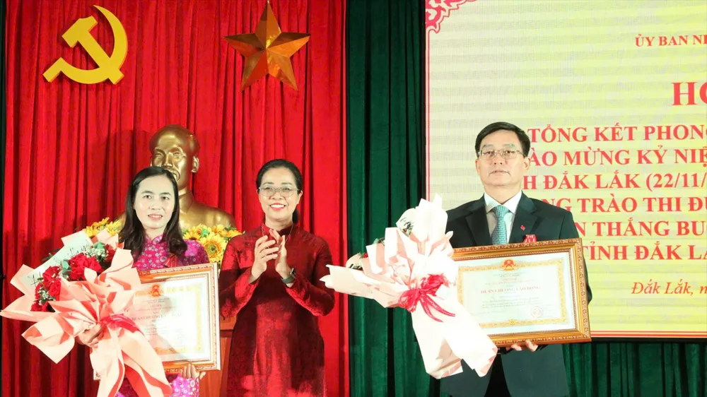 huân chương lao động hạng ba.jpg