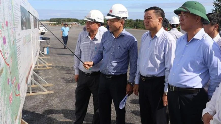 chậm tiến độ.png