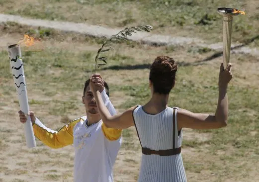 Ngọn đuốc Olympic Rio đã sáng lên ảnh 3 Ngọn đuốc Olympic Rio đã sáng lên ảnh 3