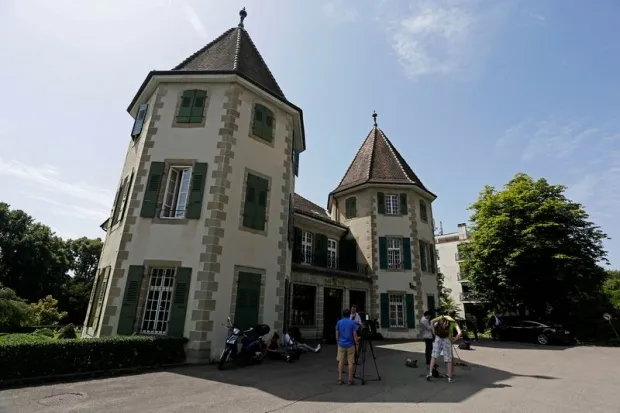 áo chí quốc tế tác nghiệp trước Tòa án Thể thao Quốc tế tại Lausane, Thụy Sĩ