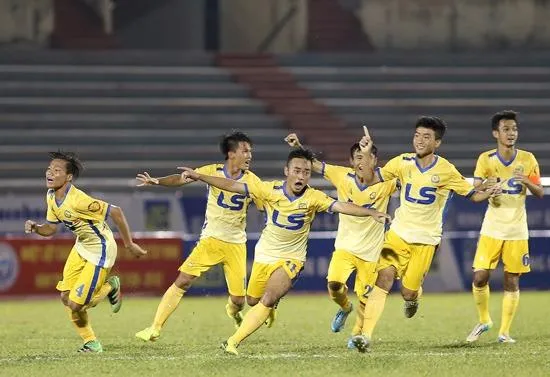 U-17 Đồng Tháp xuất sắc đánh bại U-17 PVF