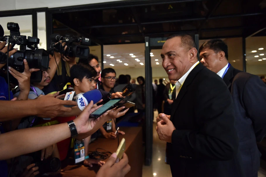 Tân chủ tịch PSSI Edy Rahmayadi trả lời báo chí