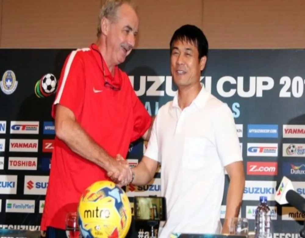 riedl và HLV hữu thắng