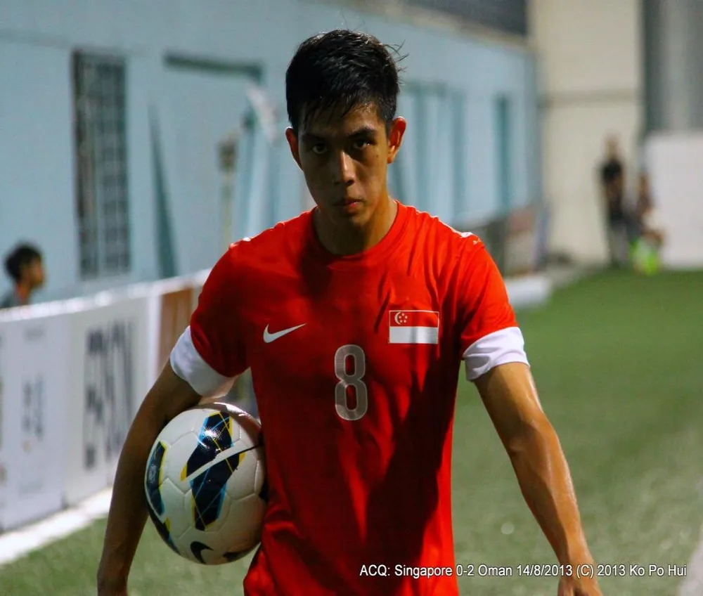 Tuyển thủ Singapore Abu Sujad cũng đã sang Thái Lan