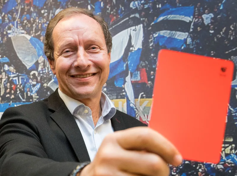 Đức dẹp thiết bị VAR hỗ trợ trọng tài vì nghi tiêu cực? ảnh 3