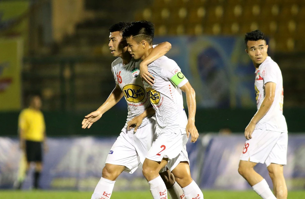 Đánh bại HA Gia Lai, Vasco Da Gama lên đầu bảng ảnh 4