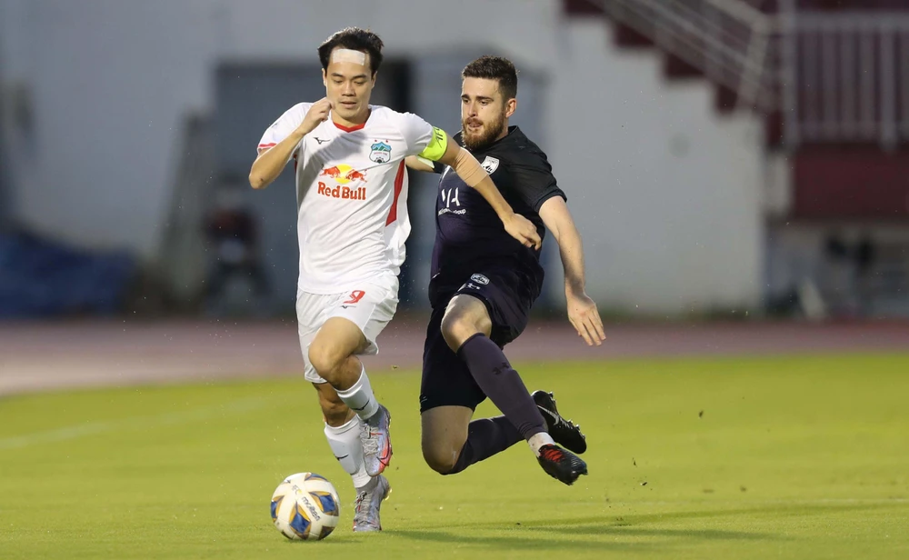 Cả HA Gia Lai và Sydney FC đều rời giải sau vòng bảng. Ảnh: ANH PHƯƠNG