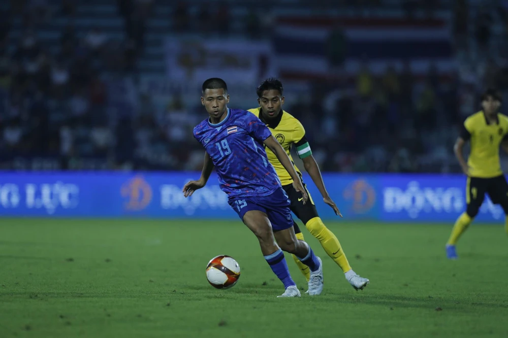 Một trận đấu có phần kịch tính của cả U-23 Malaysia và Thái Lan. Ảnh: ANH PHƯƠNG