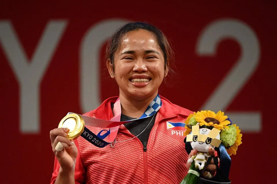 Hidilyn Diaz nhà vô địch và kỷ lục gia Olympic Tokyo sẽ lấy vàng cử tạ nữ? Ảnh: CTP
