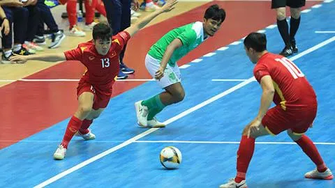 Việt Nam và Indonesia chia điểm nhau qua kết quả hòa 1-1. Ảnh: CTV